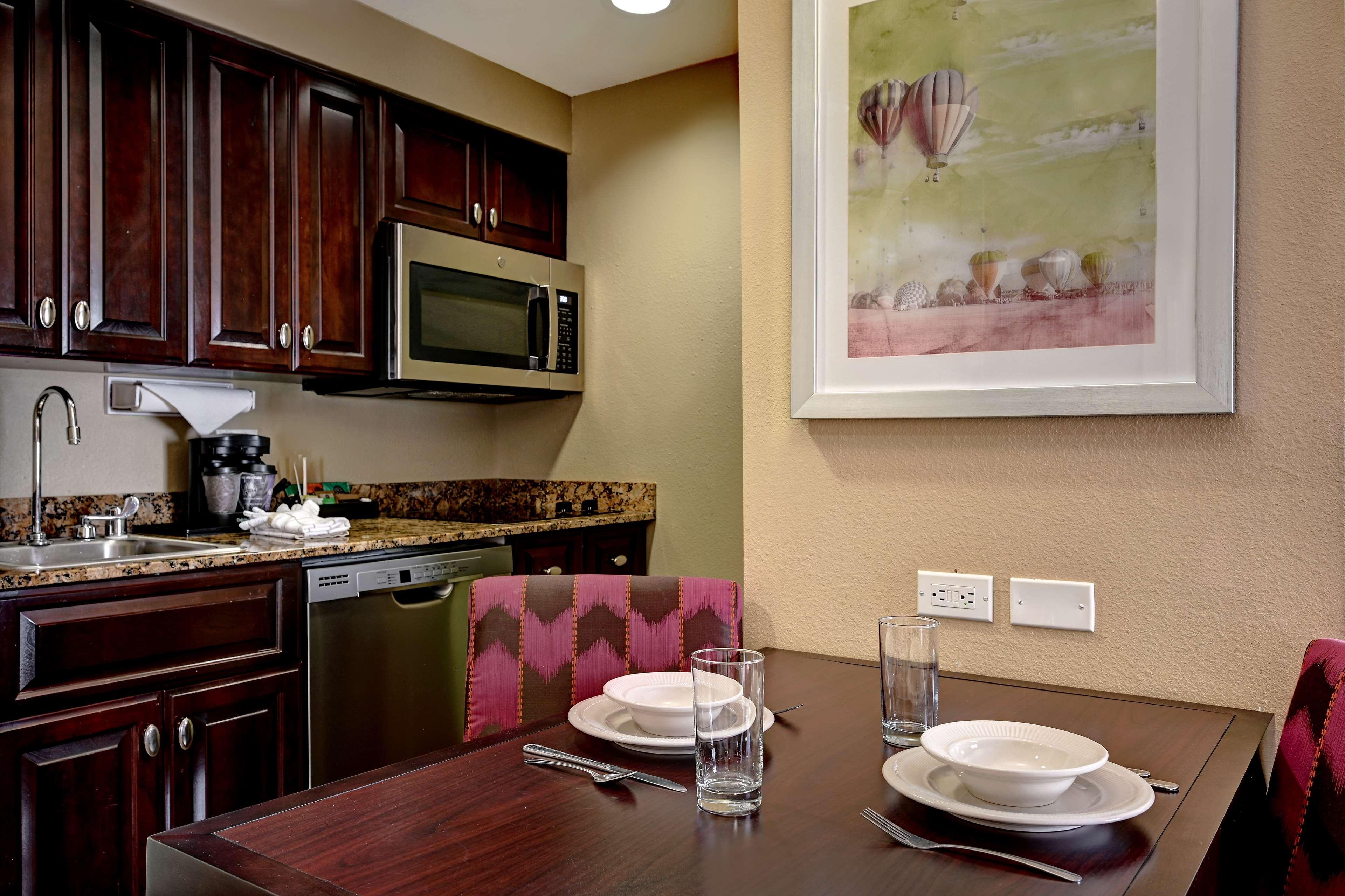 Homewood Suites By Hilton Albuquerque Airport Экстерьер фото